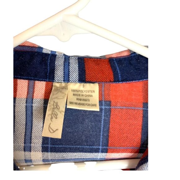 Bella D Super Soft Flannel Button Down Small - Picture 3 of 3